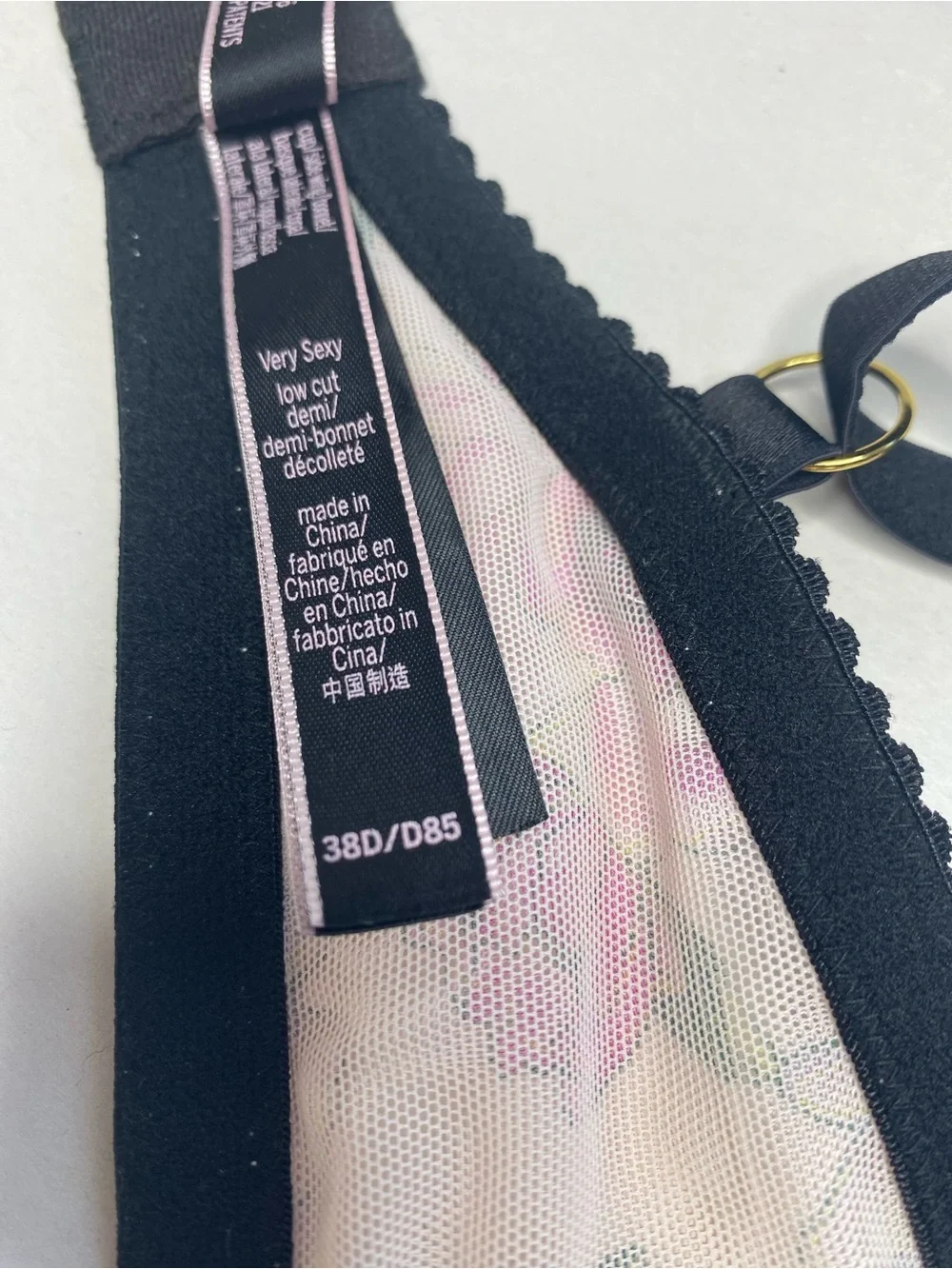 VS Very sexy Low cut Demi bonnet Floral mesh bra Size 38 D